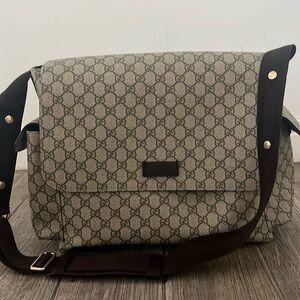 Gg plus diaper bag. Like new. Only used a few hours. Perfect condition